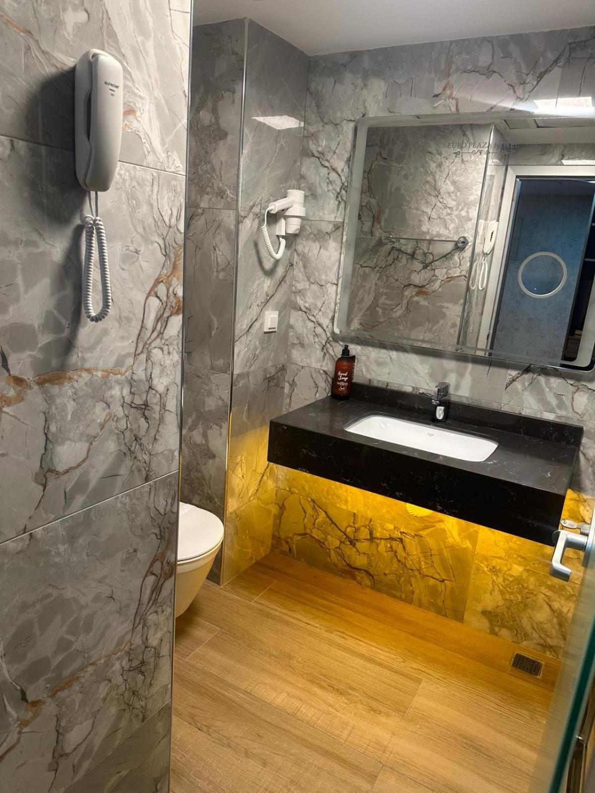 Euro Plaza Hotel - Taksim Pera Стамбул Номер фото