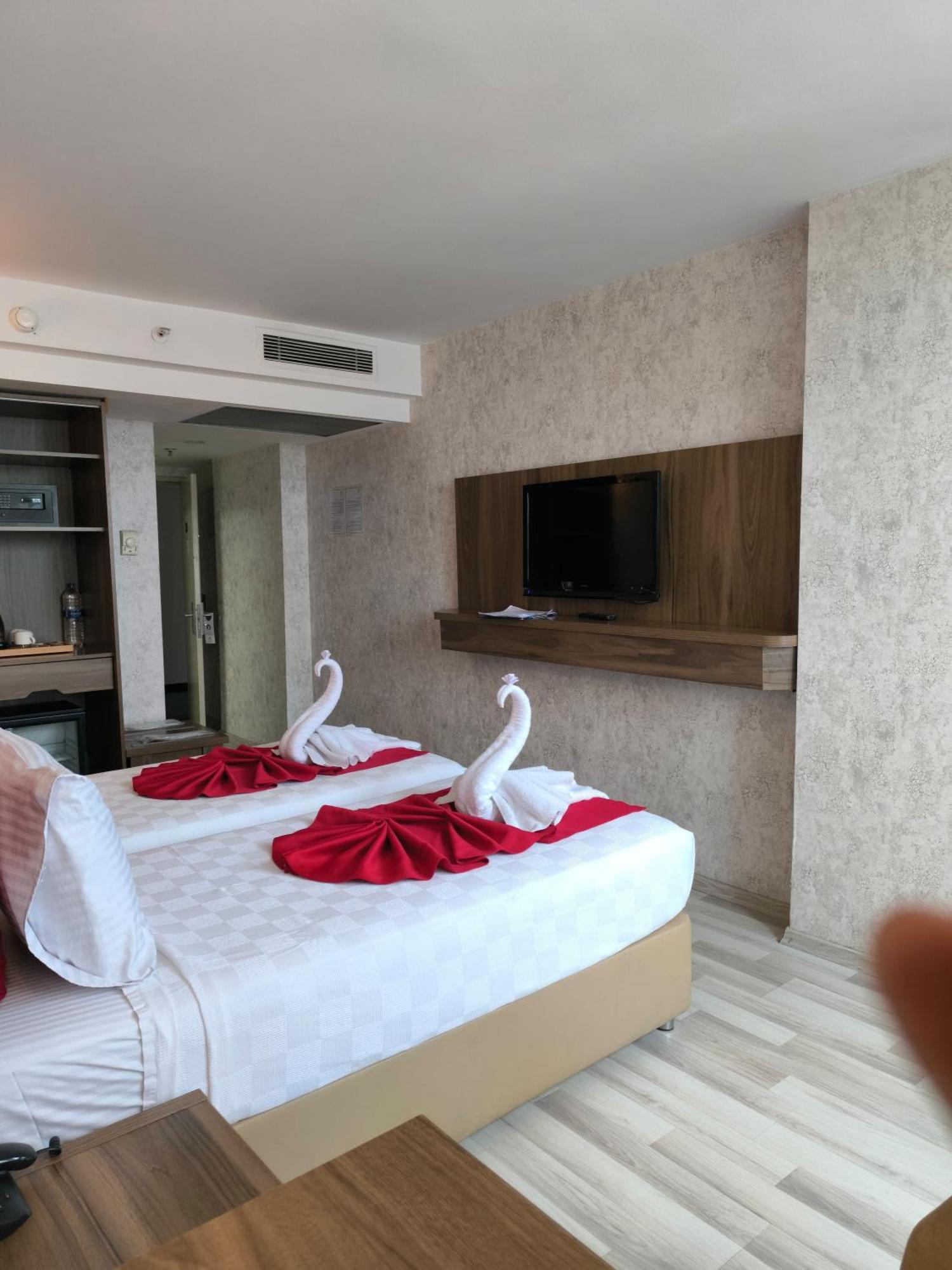 Euro Plaza Hotel - Taksim Pera Стамбул Номер фото